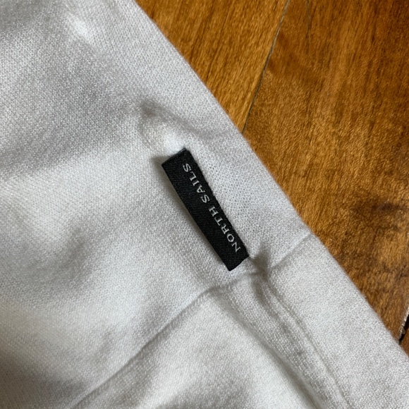 North sails rayon blend button up turtleneck. Worn a few times - Picture 2 of 4
